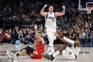 而国足频繁 而国足频繁