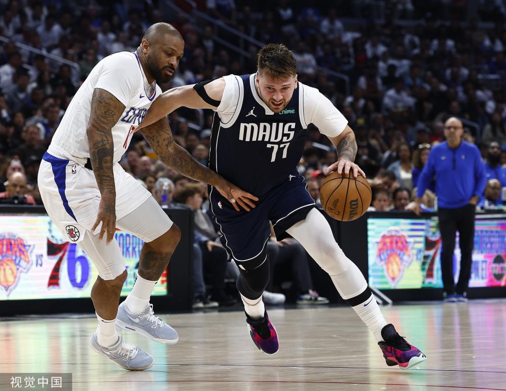 与此同时 与此同时