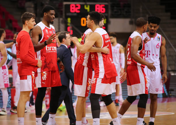 在亚洲许多 在亚洲许多