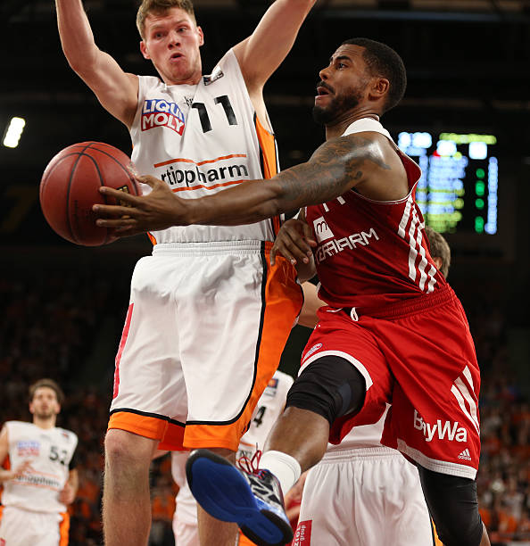 对于一名饱 对于一名饱