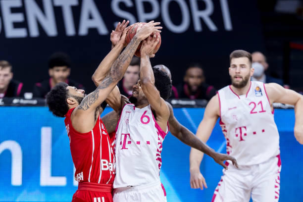 牢牢压制在 牢牢压制在