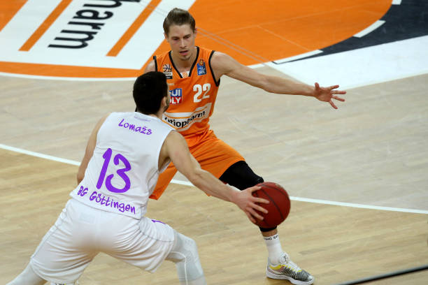 单点防守容 单点防守容